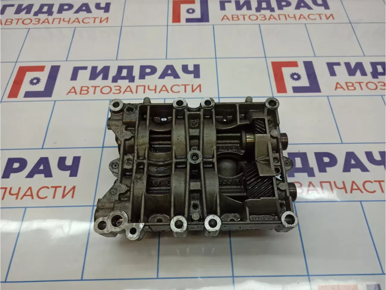 Вал балансирный Land Rover Freelander 2 LR010718